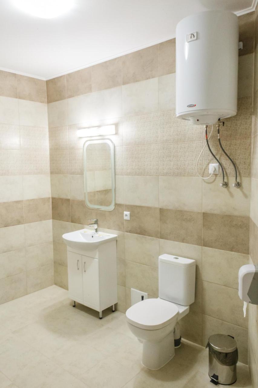 Hostynnyy Dvir Hotel Stryi Exterior photo